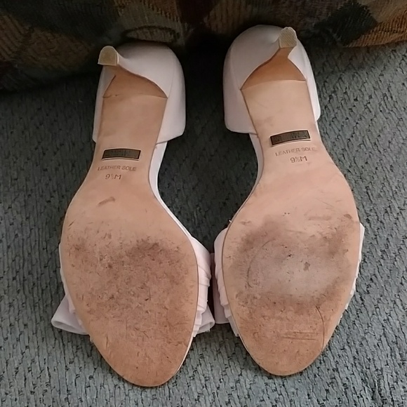 Shoes - Picture 4 of 4